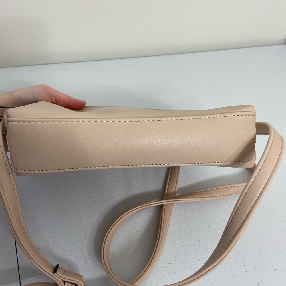 Nine West‎ women’s tan crossbody rounded double zip adjustable strap purse bag - Picture 4 of 8